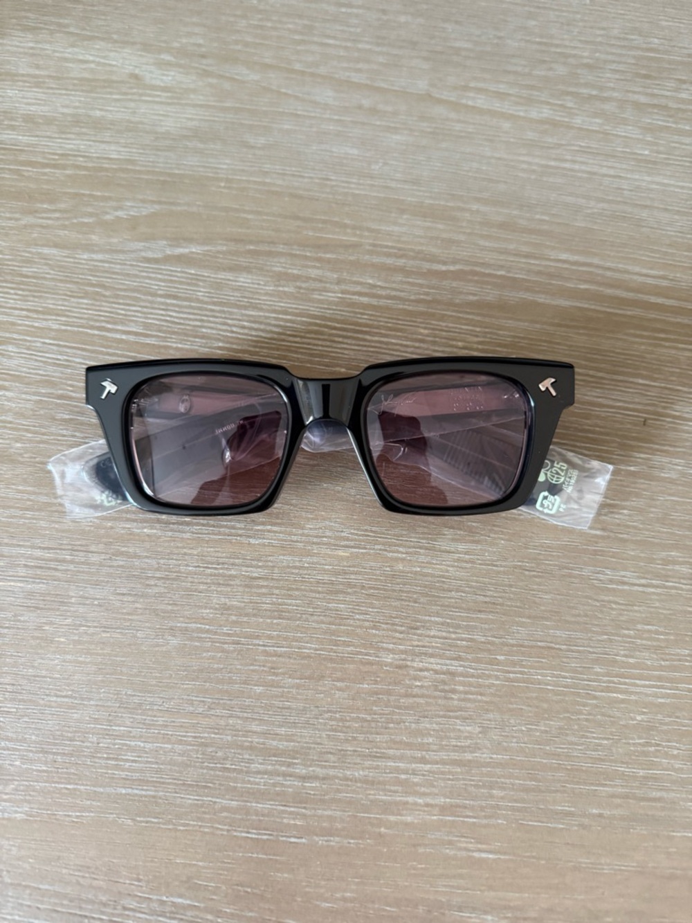 Black Square Sunglasses Red tinted Lenses